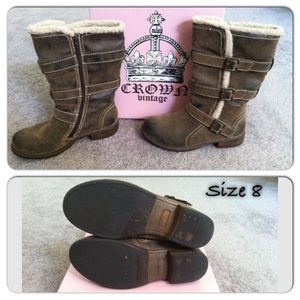 Crown Boots